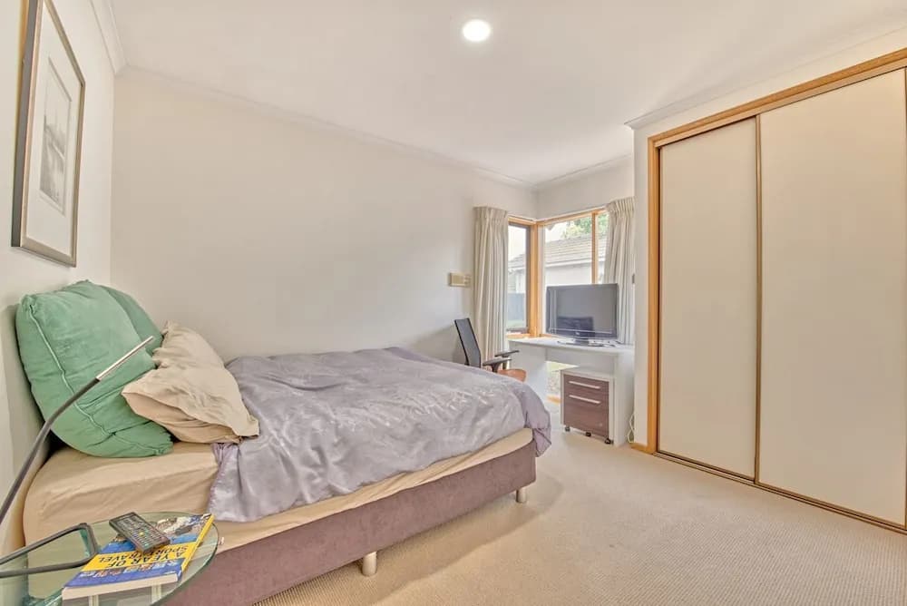 Spacious family home St Kilda - photo 4