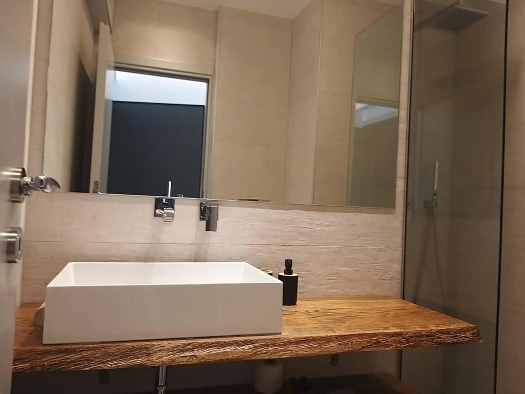 Amazing Apartments @ Aiolou Str. - photo 8