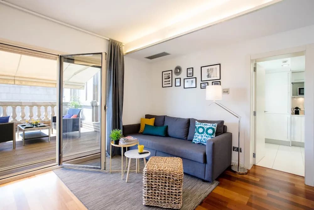 Unique Rentals - Placa Catalunya - photo 4