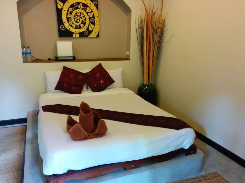 Dolphin Bungalows - main photo