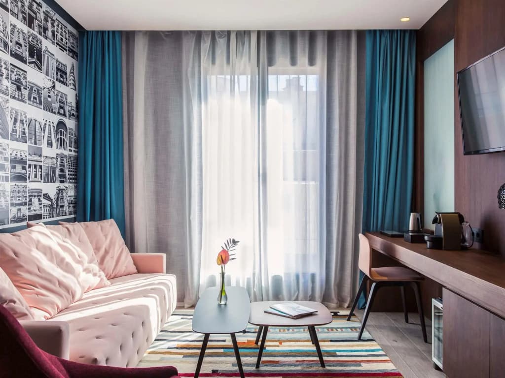 Motel One Madrid-Plaza de España - photo 43
