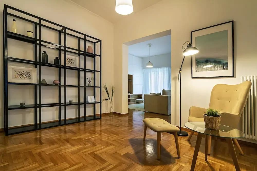 Elegant, spacious & minimalist aptm w/balcony - photo 9