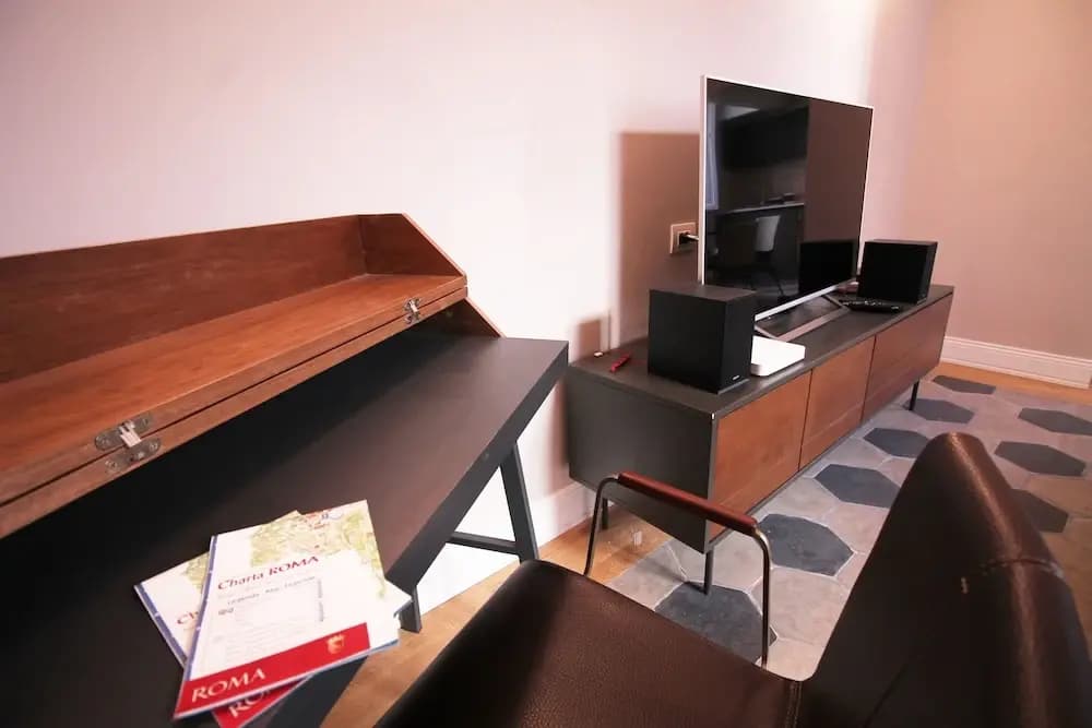 Colosseo Topnotch Apartment - photo 6