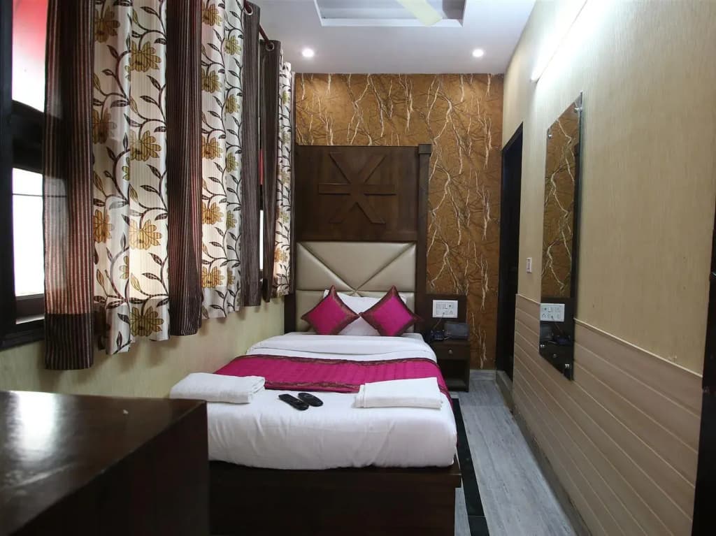 Lord Krishna Hotel Dx. Inn - photo 5