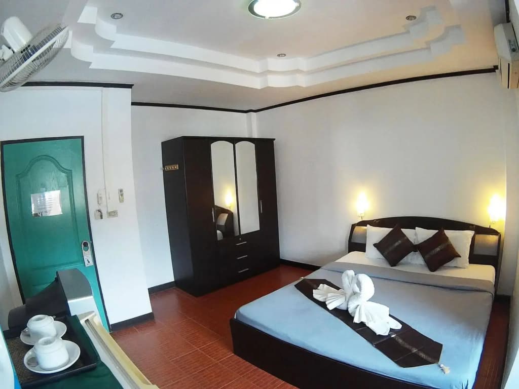 Stanley's Guesthouse - photo 3
