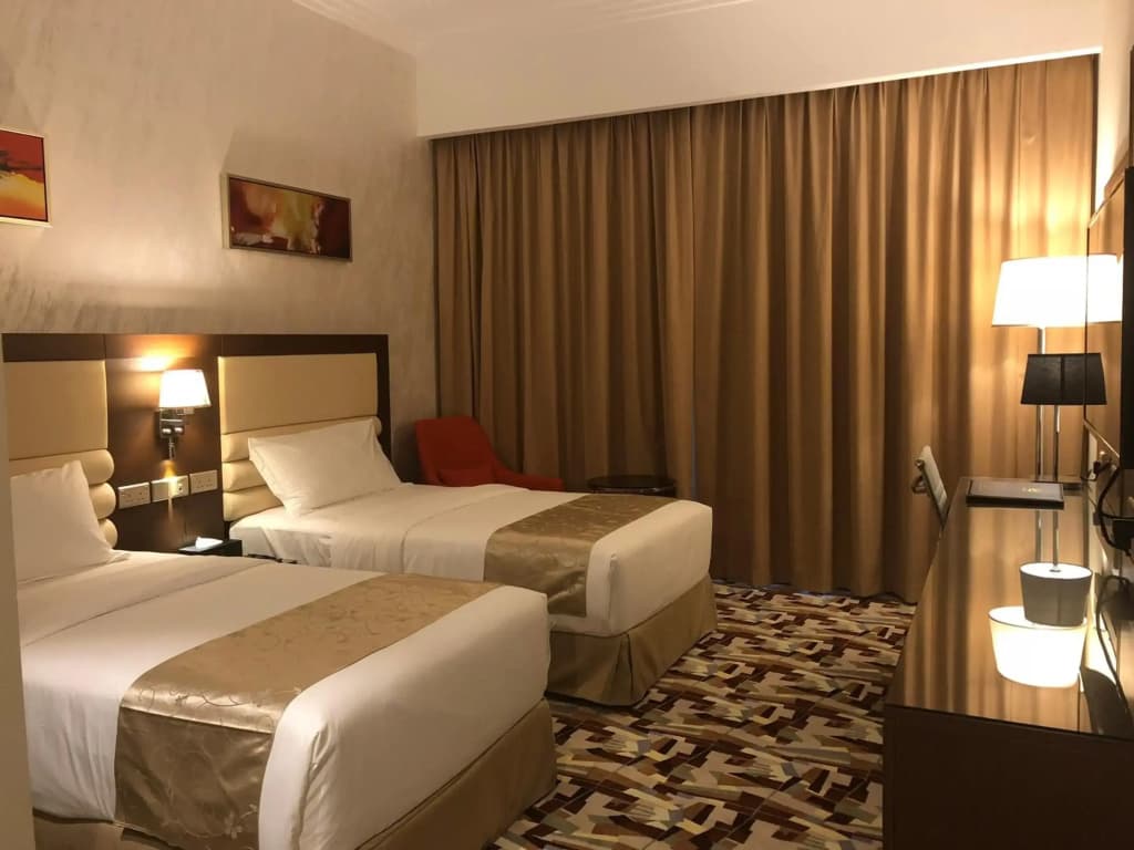 Al Murooj Grand Hotel - photo 13
