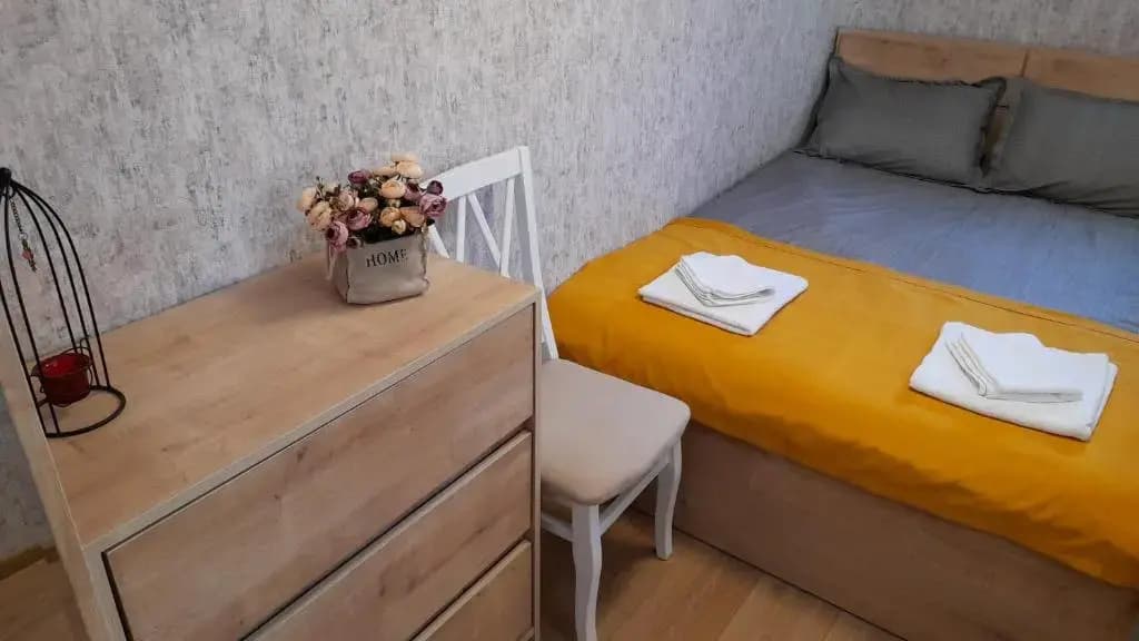 Yellow Apartment - photo 4