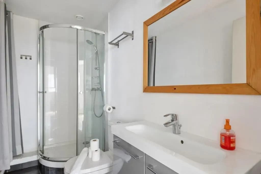 Sunny & quiet 2br near the Eiffel Tower Invalides Beaugrenelle Welkeys - photo 7