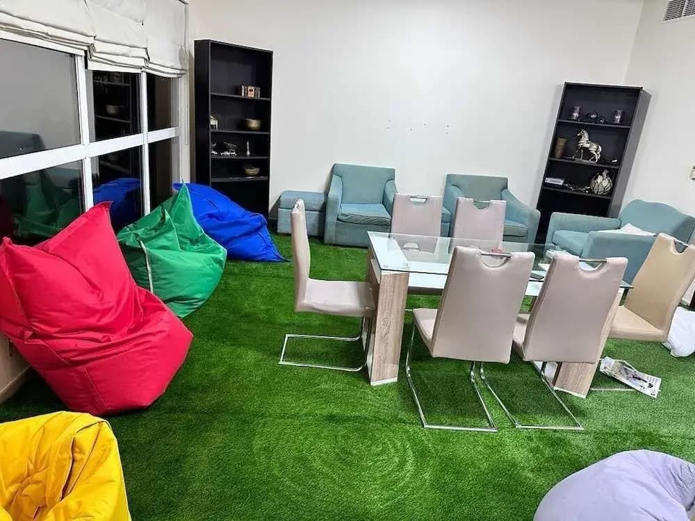 Business Backpackers JBR Hostel - photo 3