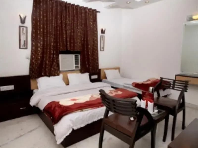 Hotel Pahwa International - photo 13