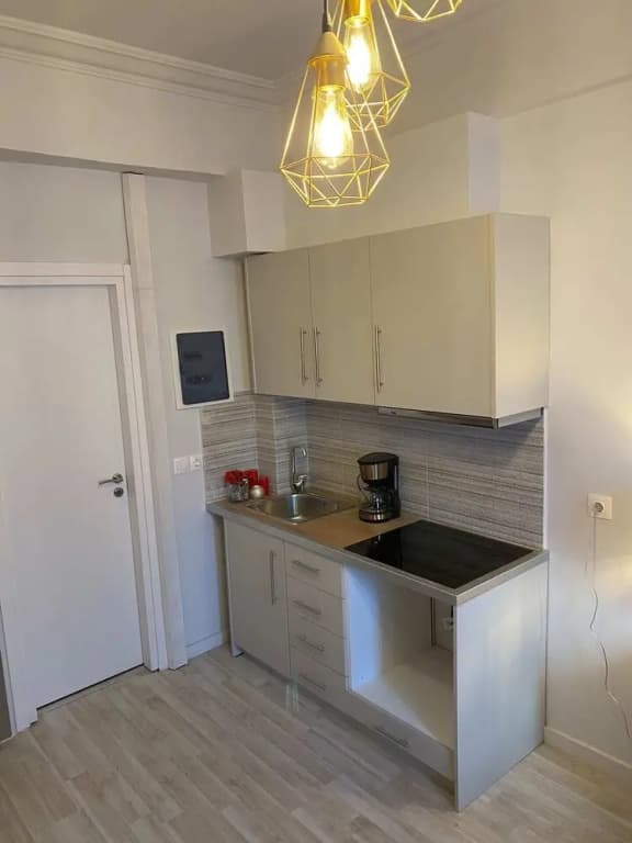 Modern 1-bed Studio in Athens - photo 13