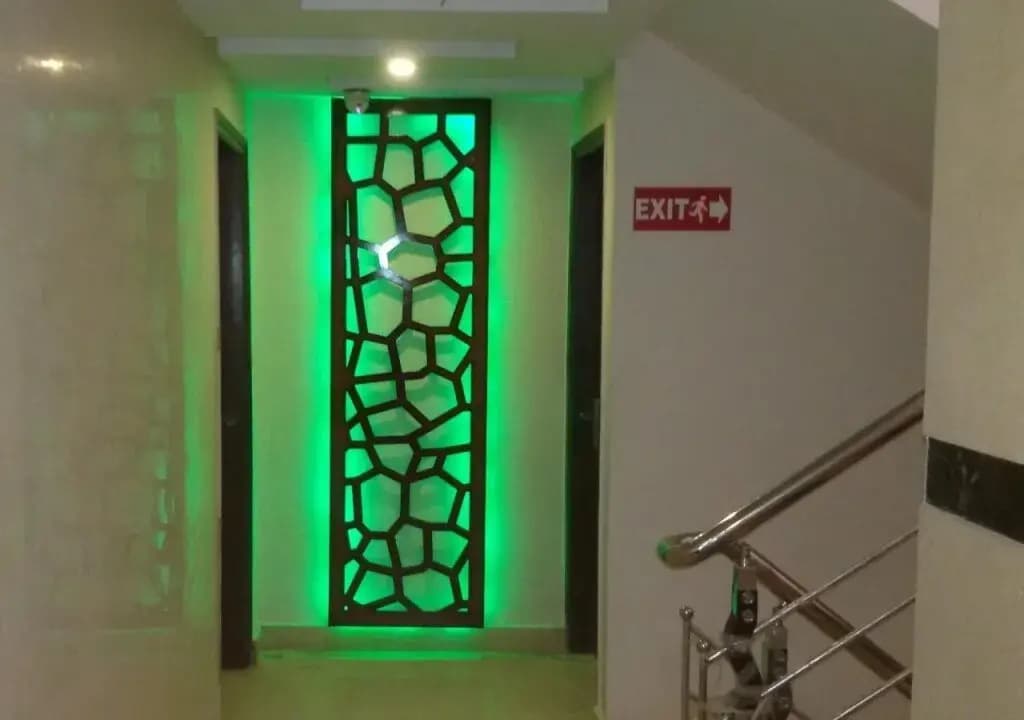 Hotel Saffron Inn - photo 13