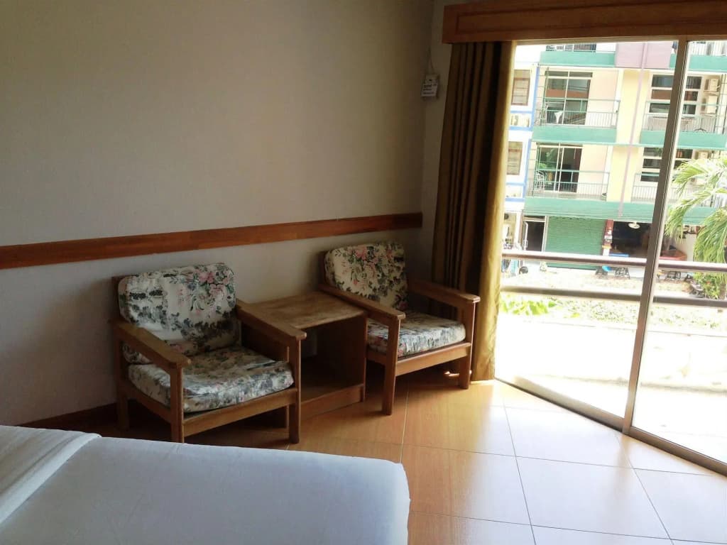 Skaw Beach Hotel - photo 4