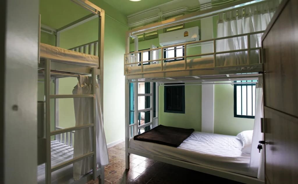 Baan Talat Phlu - Hostel - photo 2