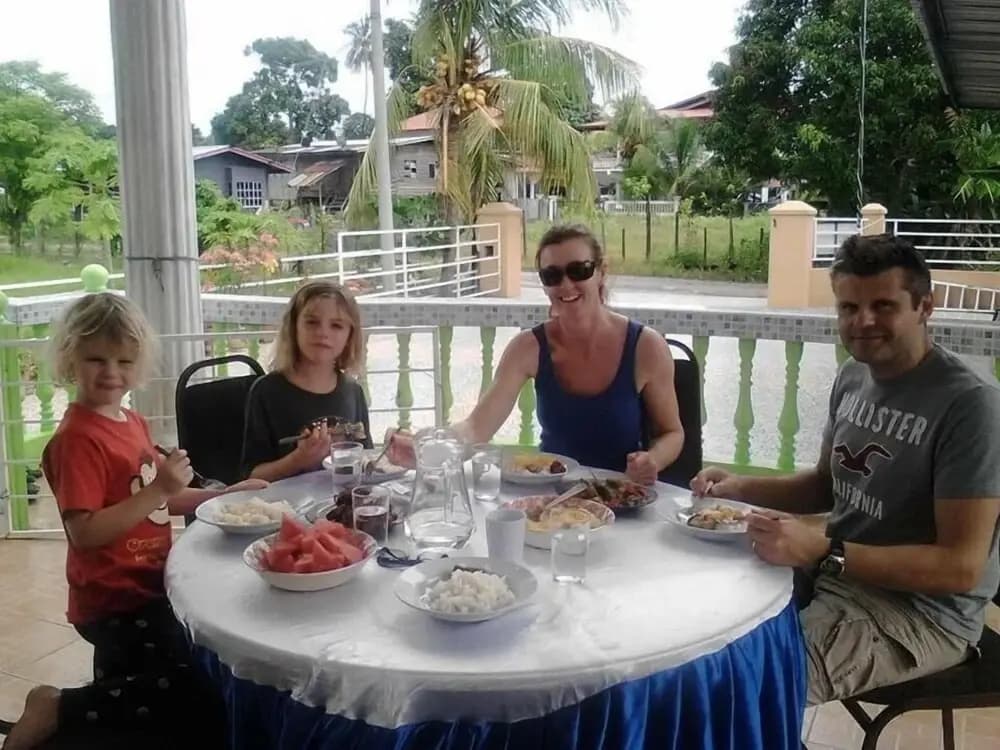 Taun Gusi Village Homestay - photo 16