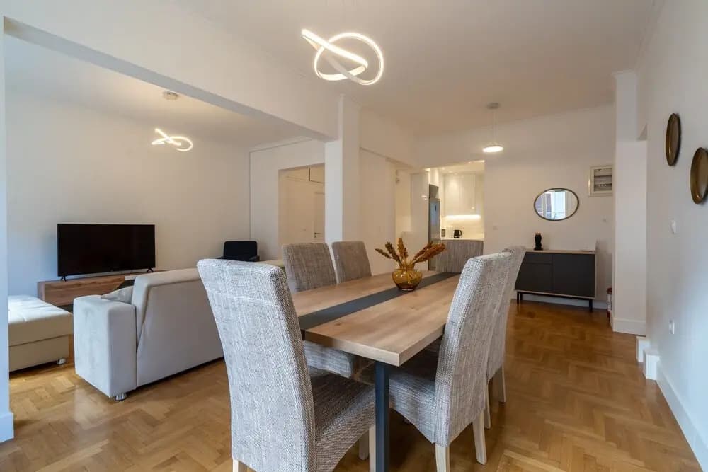 The Urban King Apartment - main photo