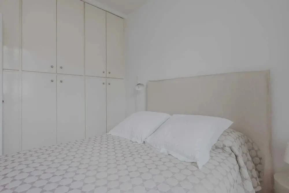 Magnificent Apartment- 2br/4p- Near Sacre-coeur - photo 3