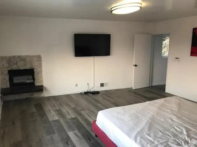 4 bedroom and 3 bath home close to universal studio and Hollywood - photo 7
