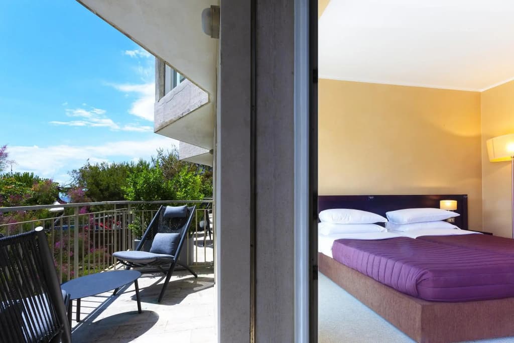 Hotel Petit Palais - photo 9