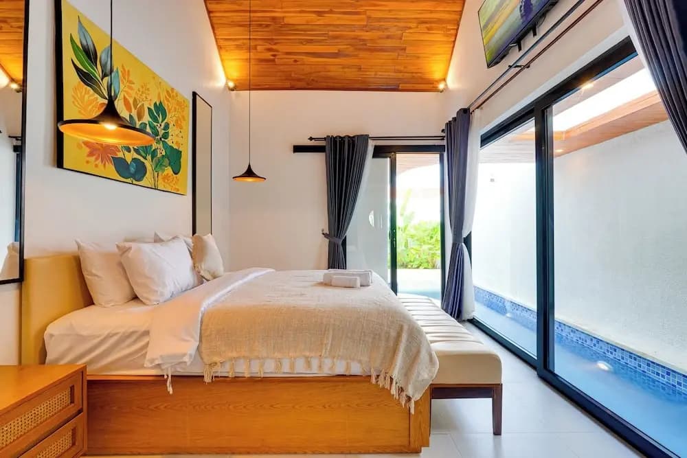 LaLuxe Villa and Residence - photo 27