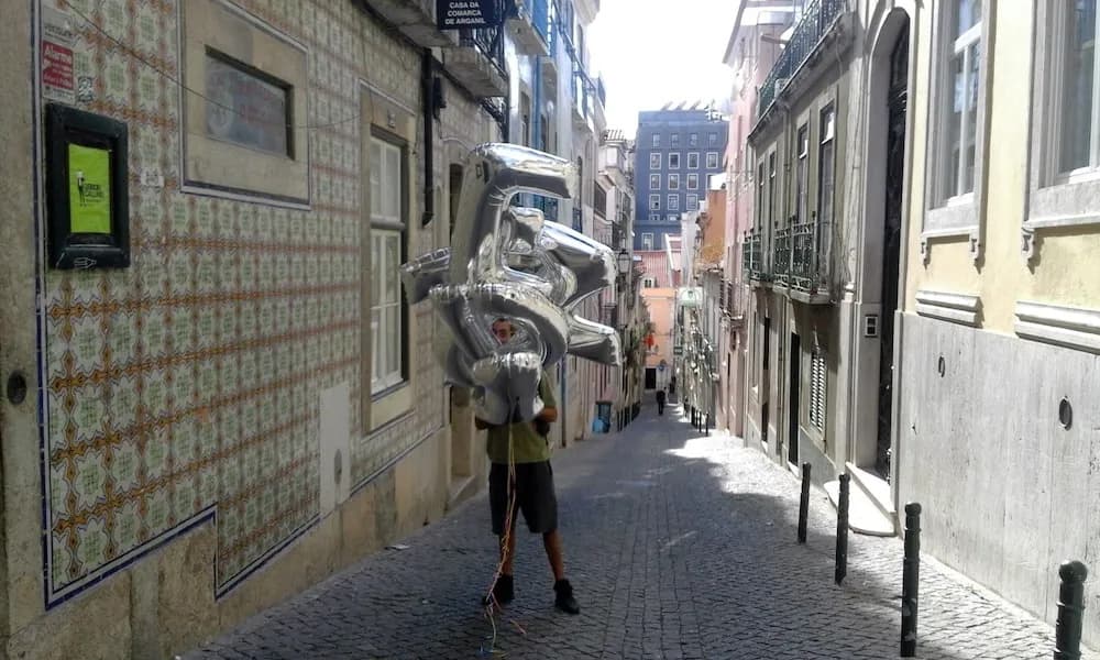 Lisbon Calling Rooms & Studio - photo 21