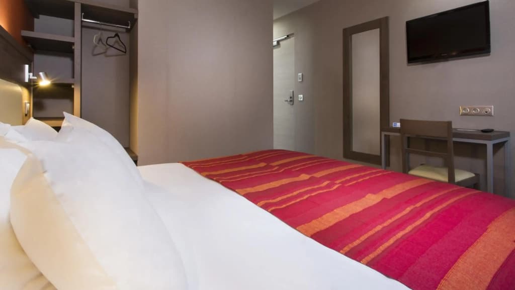 Hotel des Pavillons - photo 4