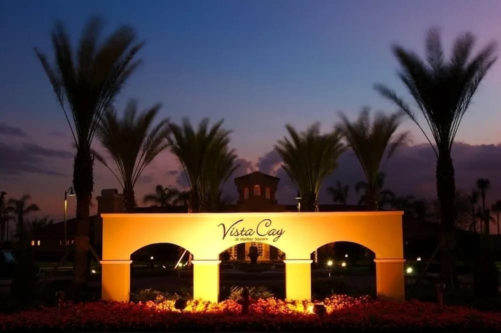 Epic Universe Beautiful Vacation Townhome - 4031 - photo 1