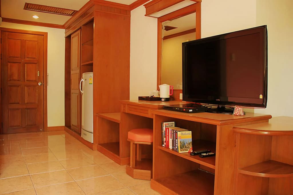 Memory Karon Resort - photo 2