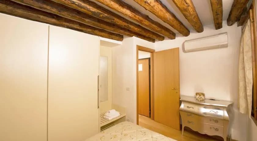 Vip Venice Apartments - photo 2