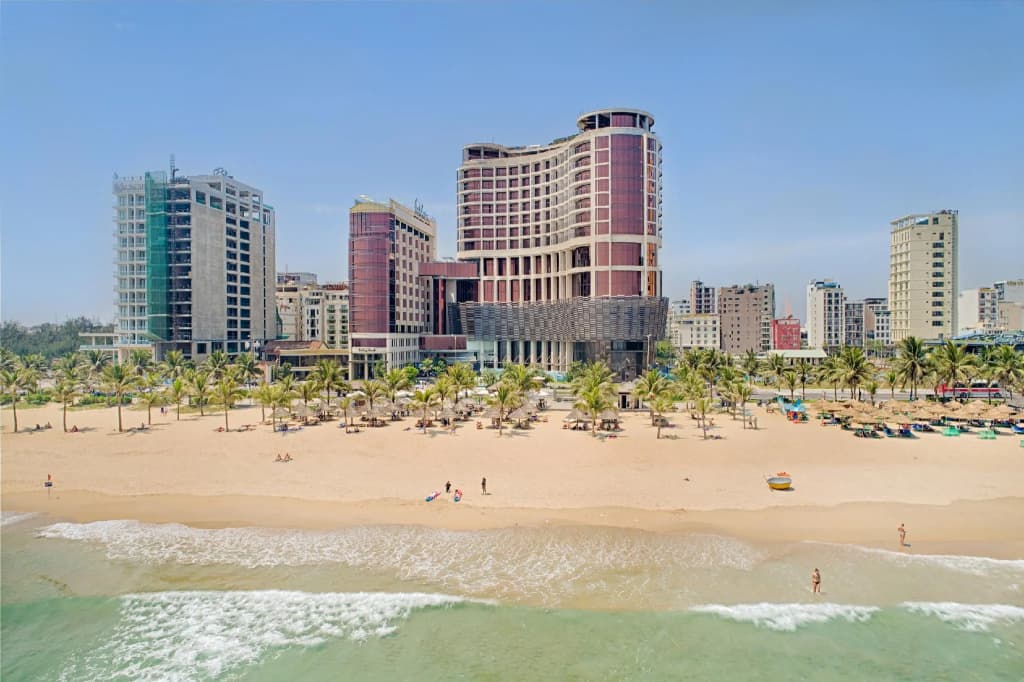 Holiday Beach Hotel Danang - photo 23