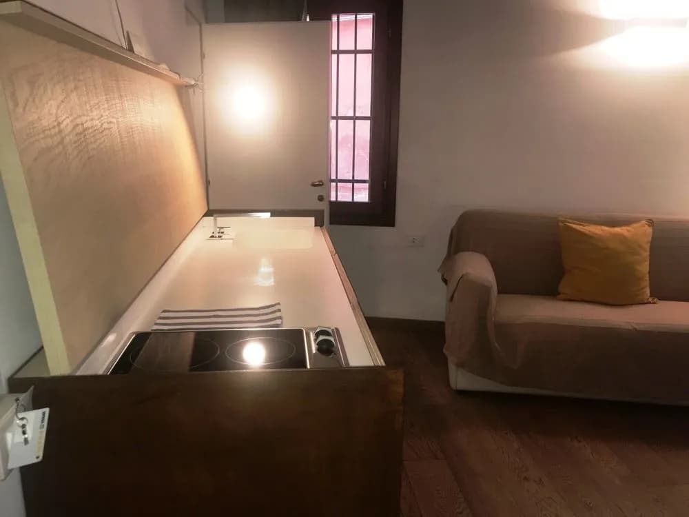 Modern Apartment in Venice GF - photo 9