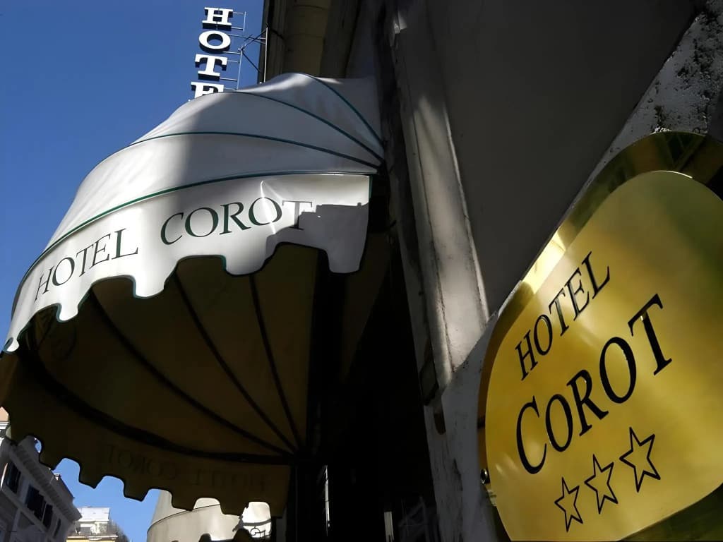 Hotel Corot - photo 15