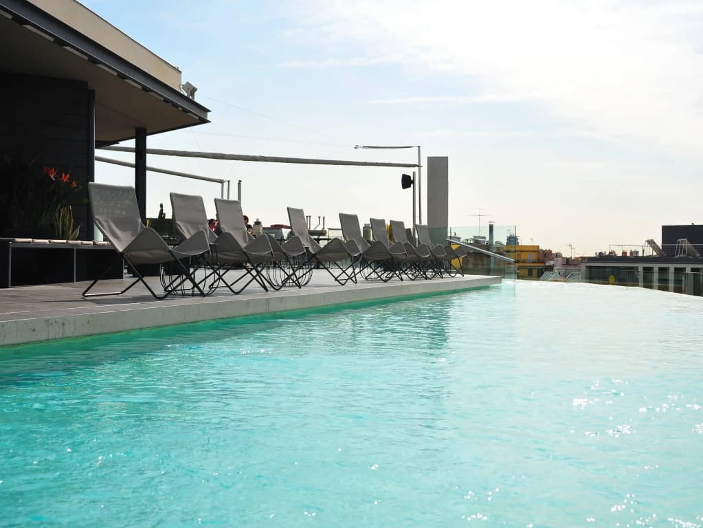B-Hotel - photo 18