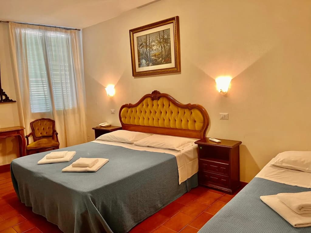 Hotel Canada - photo 5