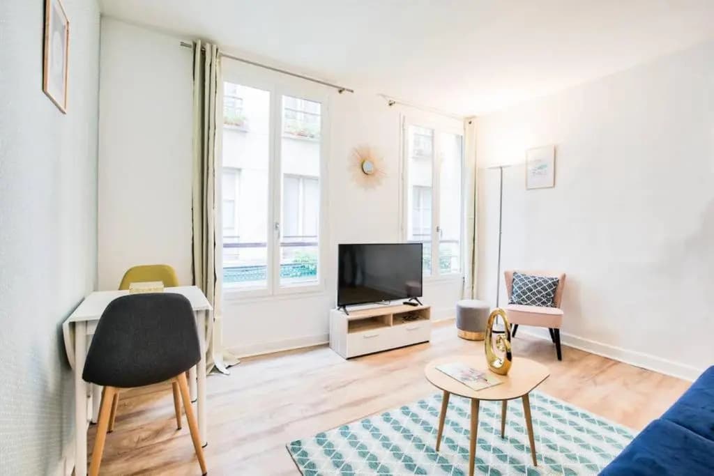 Appartement Charmant proche Les Halles - 4P - photo 2