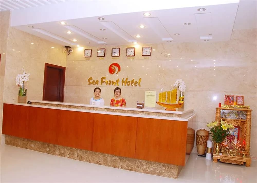 Seafront Hotel Da Nang - photo 2