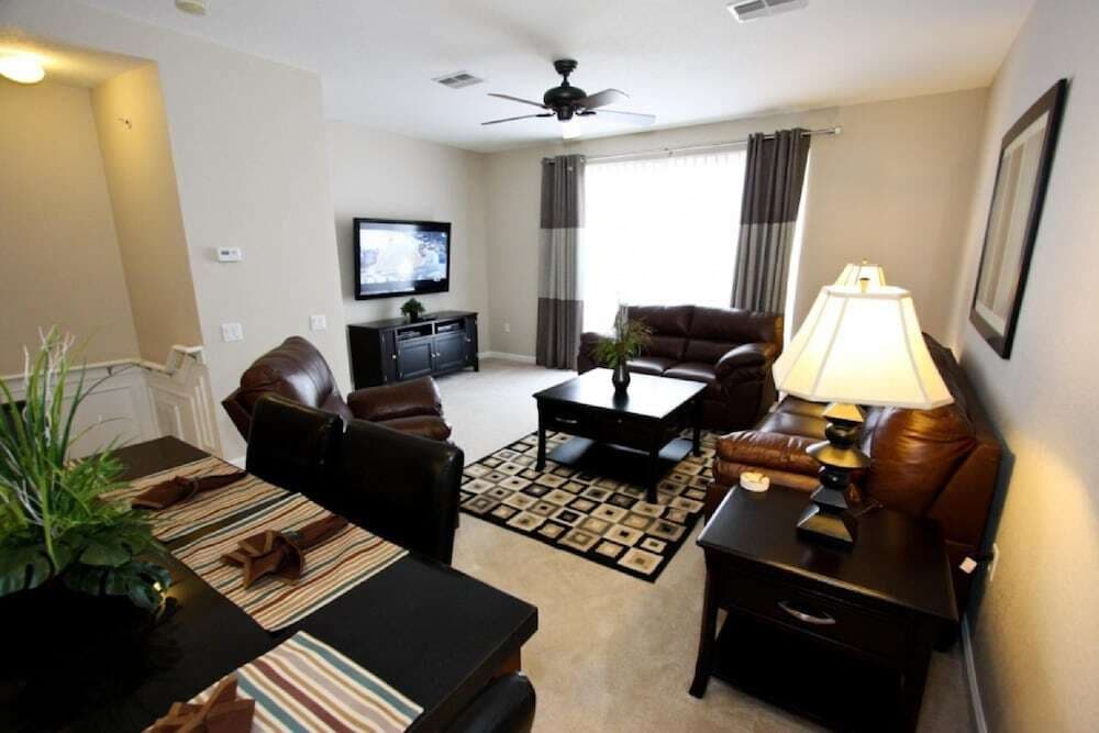 Vista Cay Apartments - photo 2