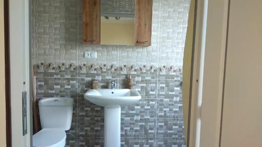 nonas place - main photo