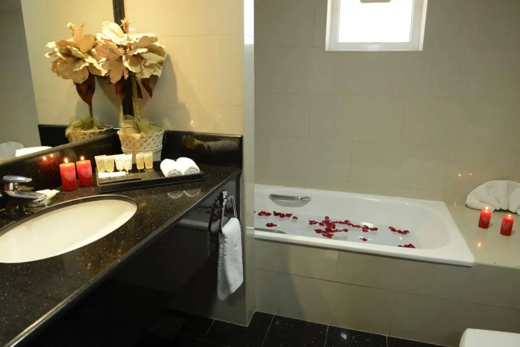Royal Beach Hotel & Resort - photo 11