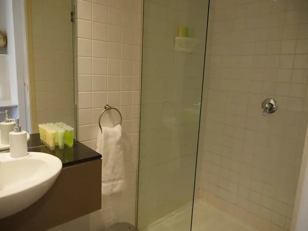 Corporate Stayz at Collins - photo 8