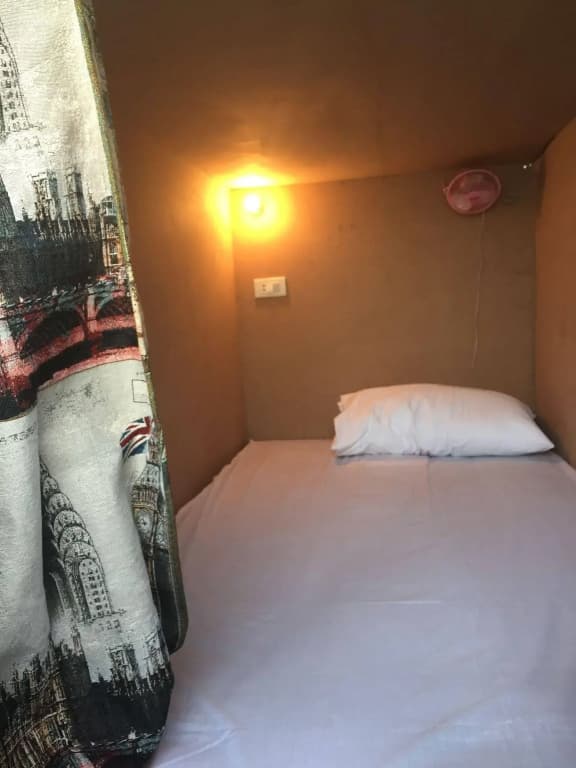 Sleep Box Hotel - photo 4