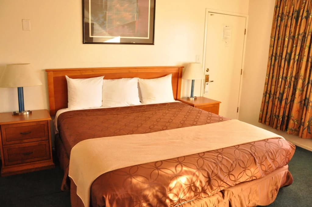 LAX Suites - photo 1