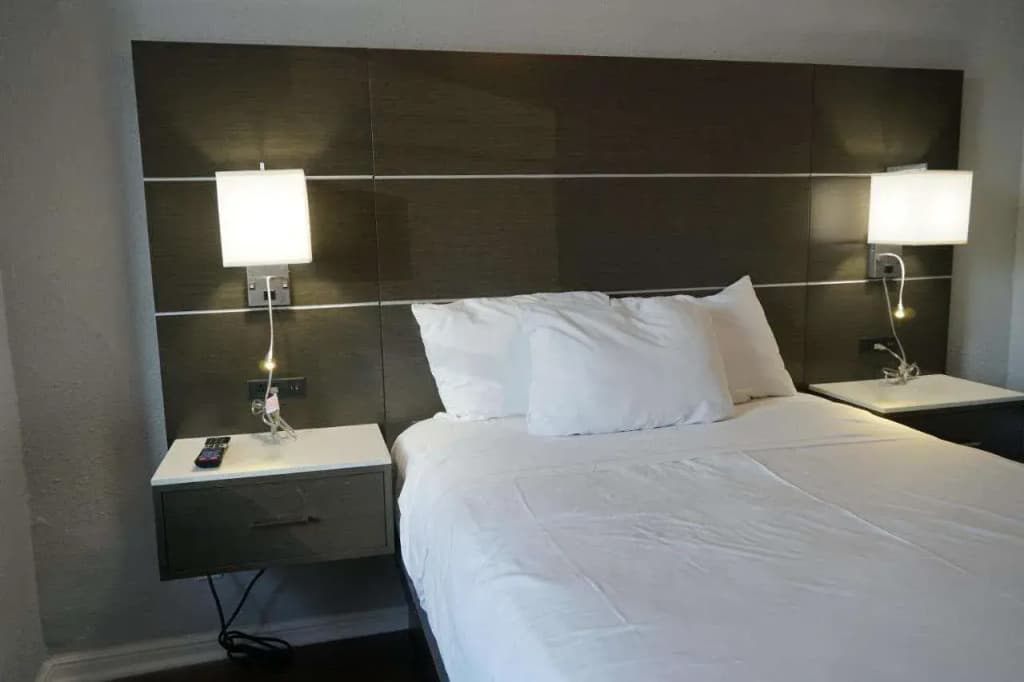 The Utah Inn - photo 20