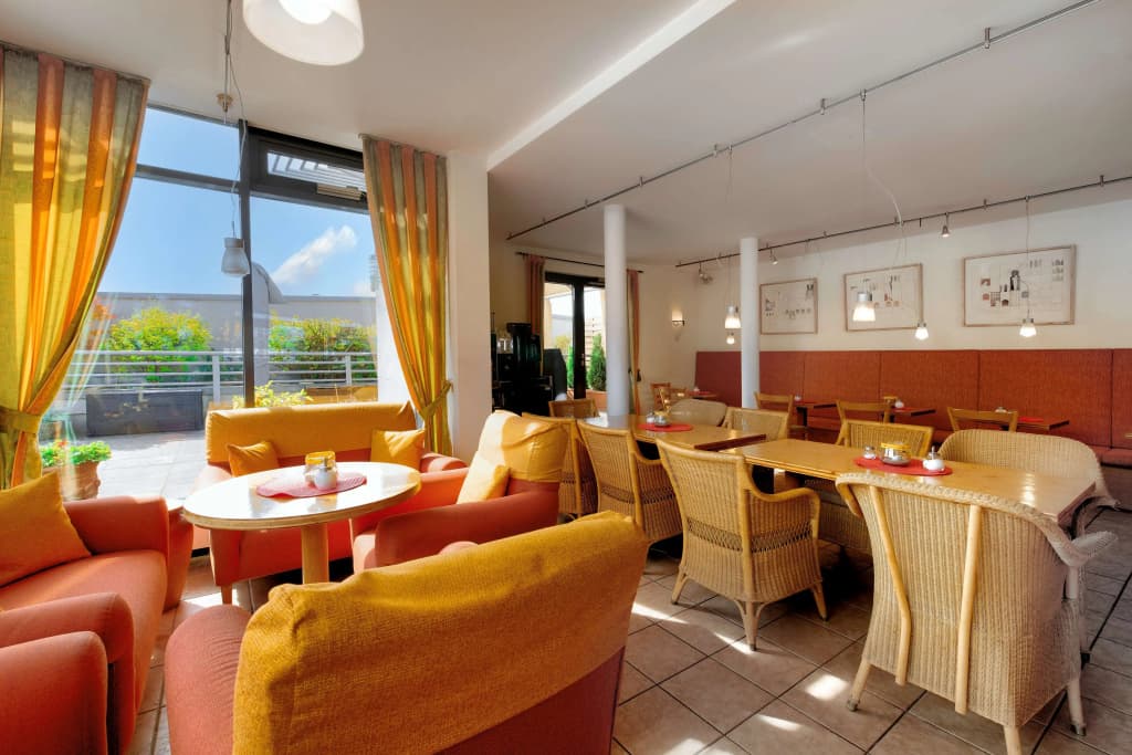 Radisson Hotel Berlin Charlottenburg - photo 26