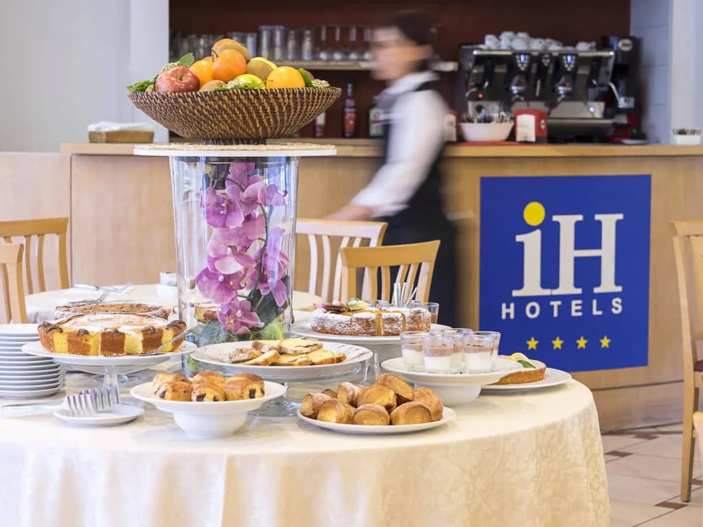 IH Hotels Firenze Business - photo 11