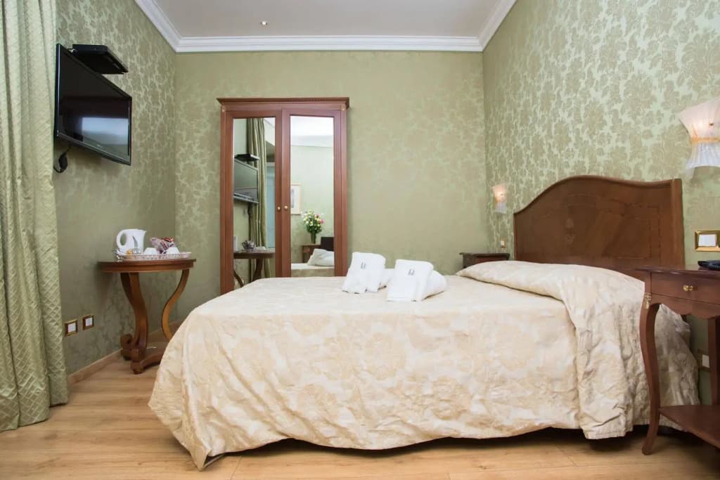 Rome King Suite - photo 13