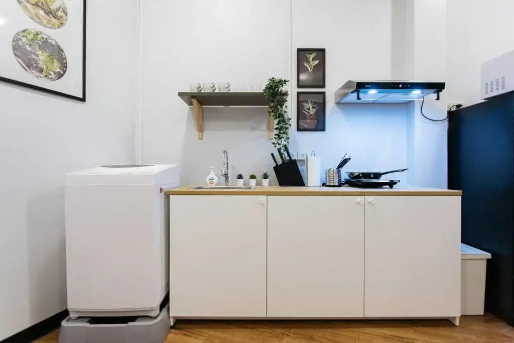 U3 Large 2 Bedroom Full Kitchen Near BTS Udomsuk - photo 16