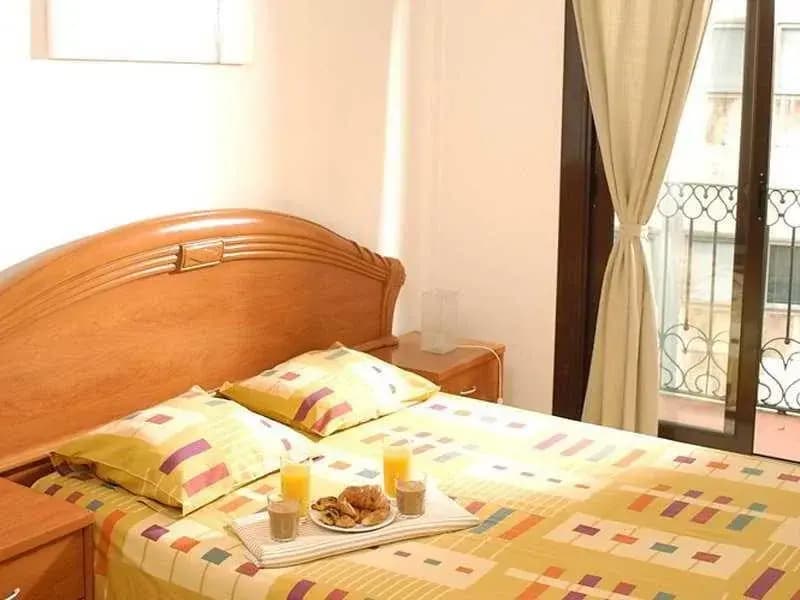 Las Ramblas Apartments I - photo 4