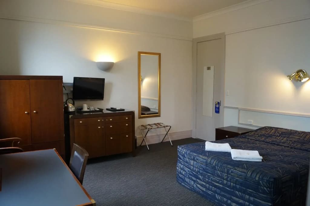 Royal Exhibition Hotel - photo 28