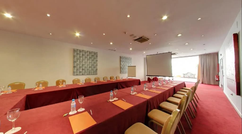 Hotel Silken Sant Gervasi - photo 13